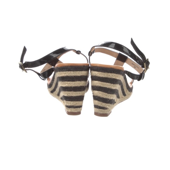 Kate Spade Patent Leather T strap sandals - Picture 3 of 14